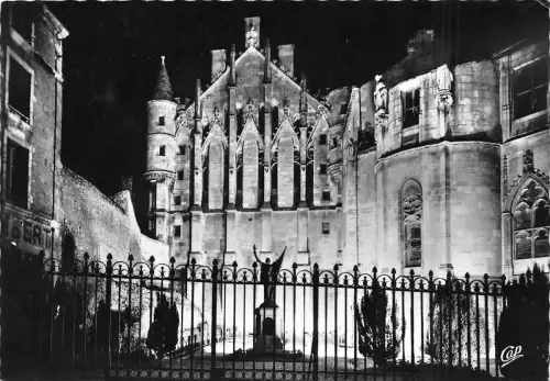 BR17644 Poitiers le palais de Justice illumine france