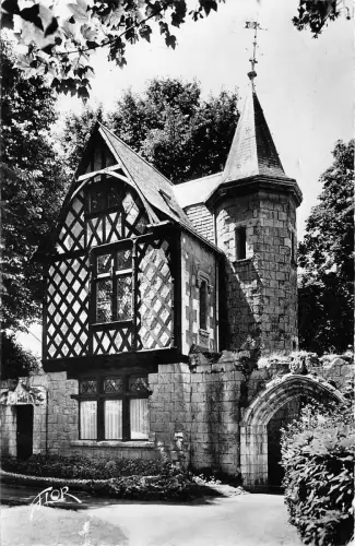 BR17502 Chatellerault La maison le parc Frankreich