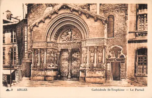 BR72968 arles cathedrale st trophime le portail france