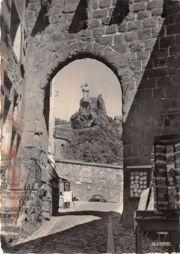 BR17565 Le Puy Ville Sainte Frankreich