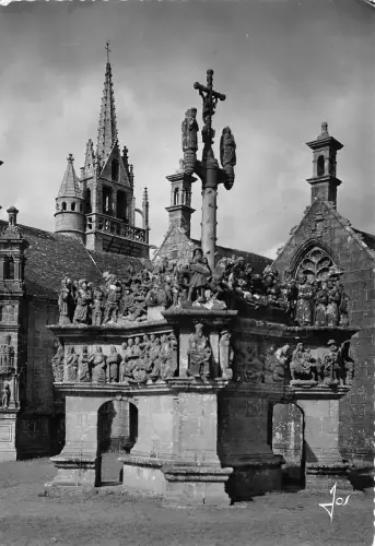 BR12141 Guimiliau eglise et le calvaire Echtfoto Frankreich