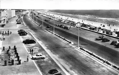 BR37846 Saint Jean de Monts la Piage et le Remblai france