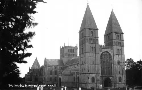 BR70136 Southwell Minster Echtfoto UK