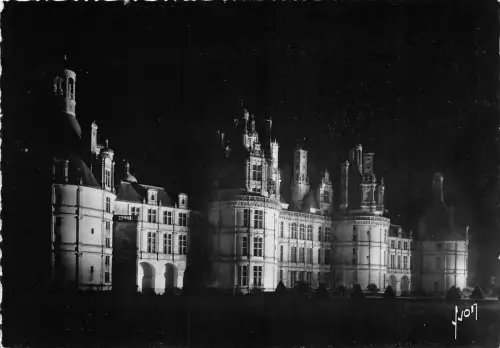 BR18104 iluminee Le Chateau Chambord france