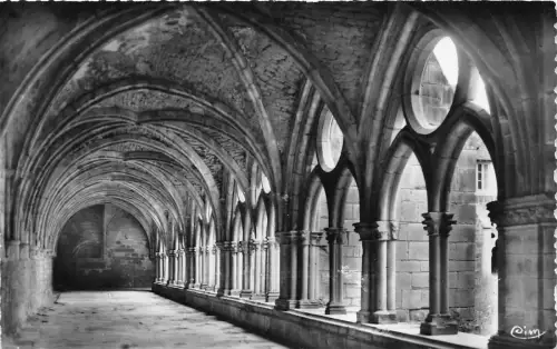 BR20092 Noirlac press st amand montrond le cloitre France