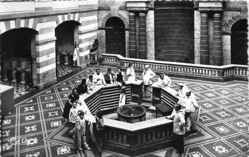 BR39176 Le mont dore etablissement Thermal france