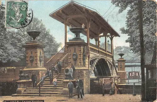 BR73201 lille le pont napoleon france