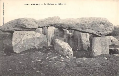 BR73199 le dolmen de keriaval carnac france