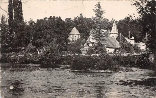 BR7997 Environs de Pacy sur Eure Le Chateau de Chambines france