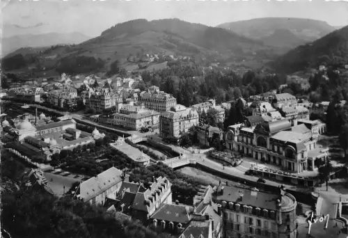 BR12060 la Bourboule La Dordogne Les hotels et le casino Echtfoto Frankreich