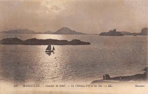 BR72555 marseille coucher de soleil le chateau d if et les iles france