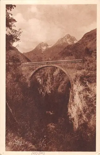 BR72996 saint sauveur le pont napoleon hauteur au dessus du give france