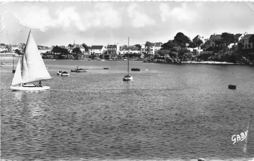 BR10713 Hafen Navalo Le Port Frankreich