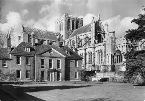 br108894 winchester cathedral uk