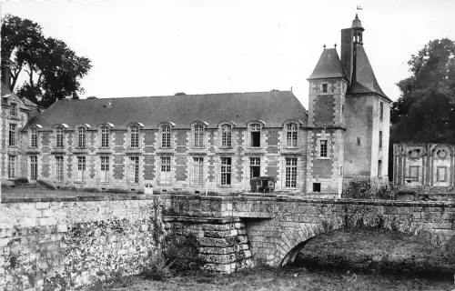 BR7906 Fleury En Biere Le Chateau france