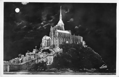 BR6987 Le Mont Saint Michel Cote nord au clair de lune france