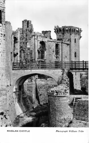 uk48379 raglan castle wales real photo uk