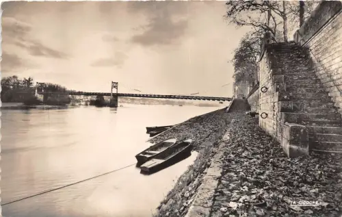 BR6180 Tours La lire et le pont de File france