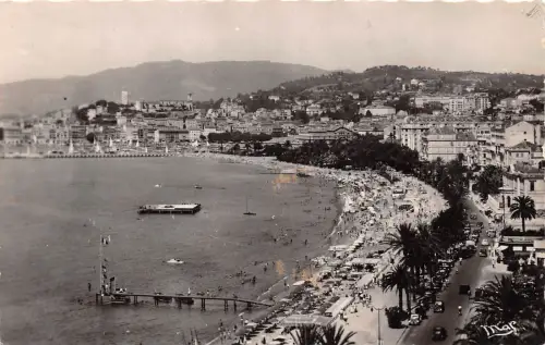 BR7025 Cannes Croisette et le Suquet france