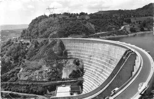 BR28382 Bort les Orgues le Barrage france