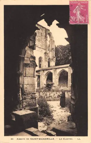 BR72724 abbaye de saint wandrlle le cloitre france