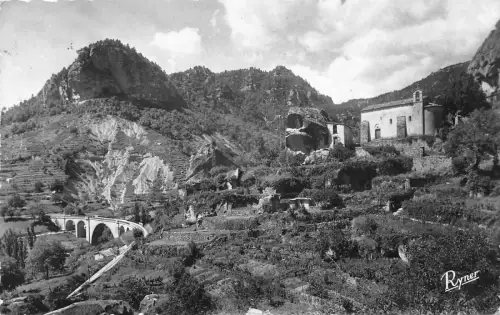 BR8161 Annot Chappele de Ver la Ville et le Viaduc france