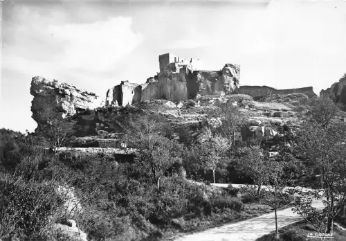 BR11264 Les Baux Les Ruines du Chateau et le Donjon france