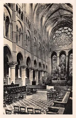 BR20251 Laon la nef et le choeur de la cathedrale n D Frankreich
