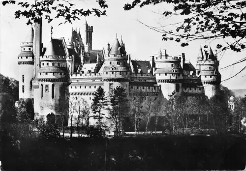 BR20295 Pierefonds le chateau France