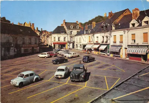 BR40643 Place de la republique la chartre sur le loir Frankreich