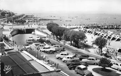 BR7953 Arcachon Le Boulevard Promenade et la Plage france