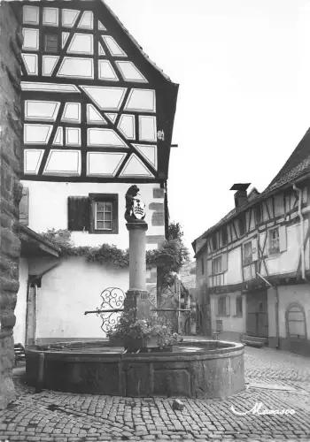BR10395 riquewihr la Brunnen devant le dolder Frankreich