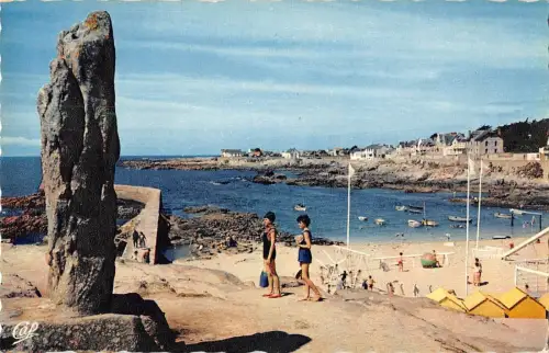 BR49323 Batz sur mer le menhir et la plage Frankreich