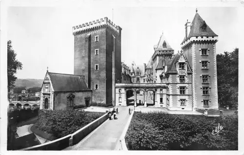 BR37848 Pau le chateau Henri IV Frankreich