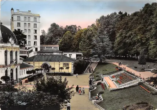 BR8002 St Honore les Bains L'Etablissement Thermal et le Parc france