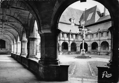 BR10325 Sainte anne d Auray Le Cloitre france