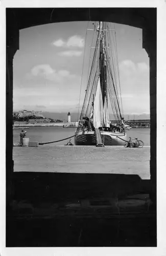 BR42858 Antibes le port france