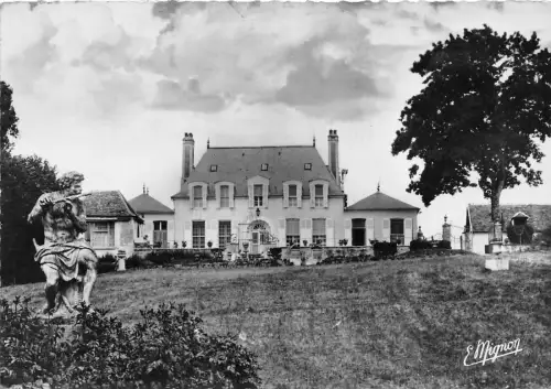 BR20869 Les Ormes sur voulzie le chateau Frankreich