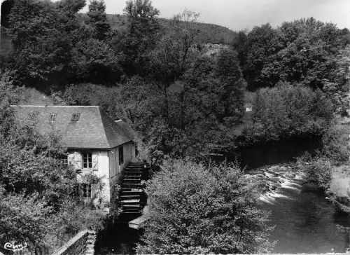 BR6960 Ussel Le Moulin Frankreich