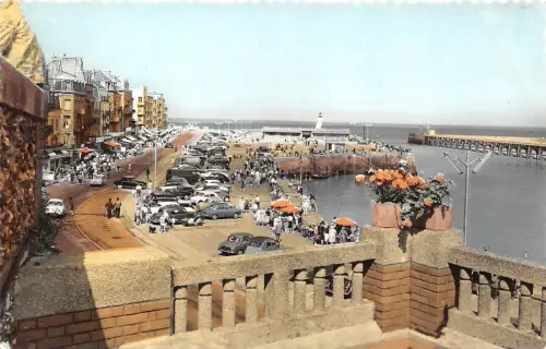 BR9163 Le Treport le quai Francais france