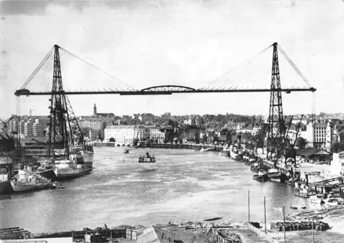 B105824 Frankreich Le prot et le Pont Transbordeur sur la Loire