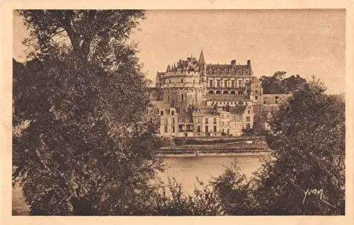 B104972 Frankreich Le Chateau d'Amboise vu des Bords