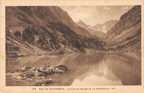 B105948 Frankreich Env de Cauterets Le Lac de Gaube et le Vignemale