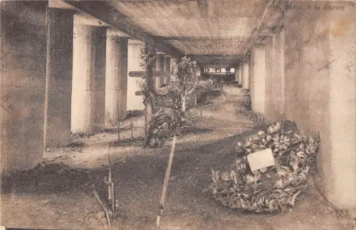 B104819 Frankreich Le Monument de la Tranchee dos Baionnettes