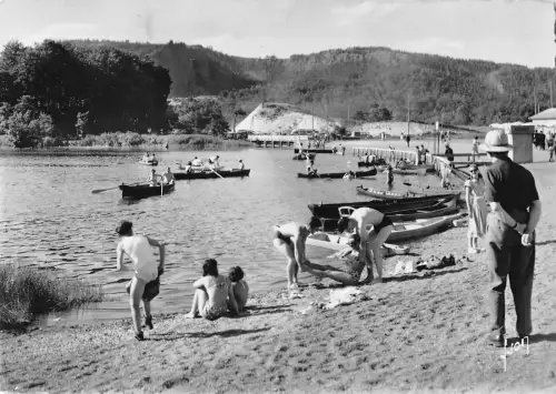 BR53080 Le Lac Chambon Frankreich
