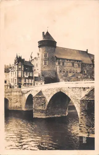 BF9348 le chateau et le pont laval france Frankreich