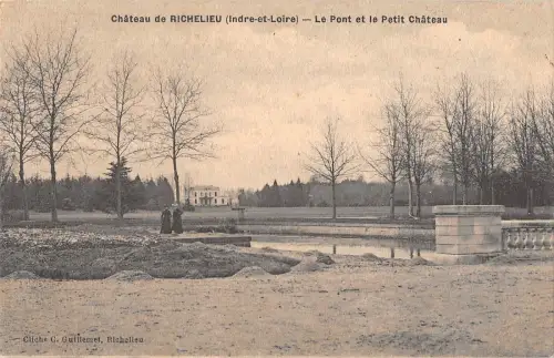 BF7427 chateau de richelieu indre et loire le pont et france Frankreich