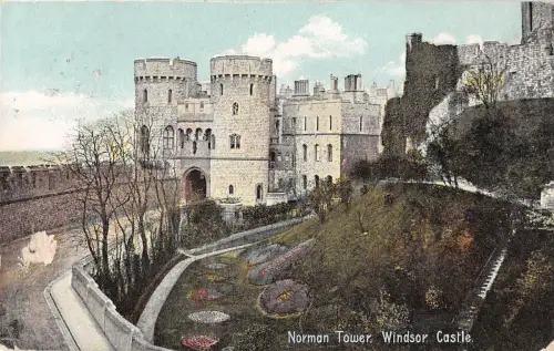 uk26788 norman tower windsor castle uk