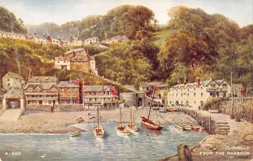 uk24349 clovelly from the harbour uk