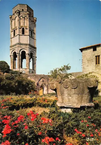 BF961 la tour charlemagne Charroux France